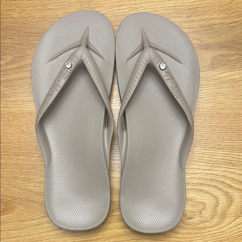 Crocs Beige Flip Flops